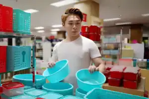 Plastic goods sourcing agent in Bangladesh